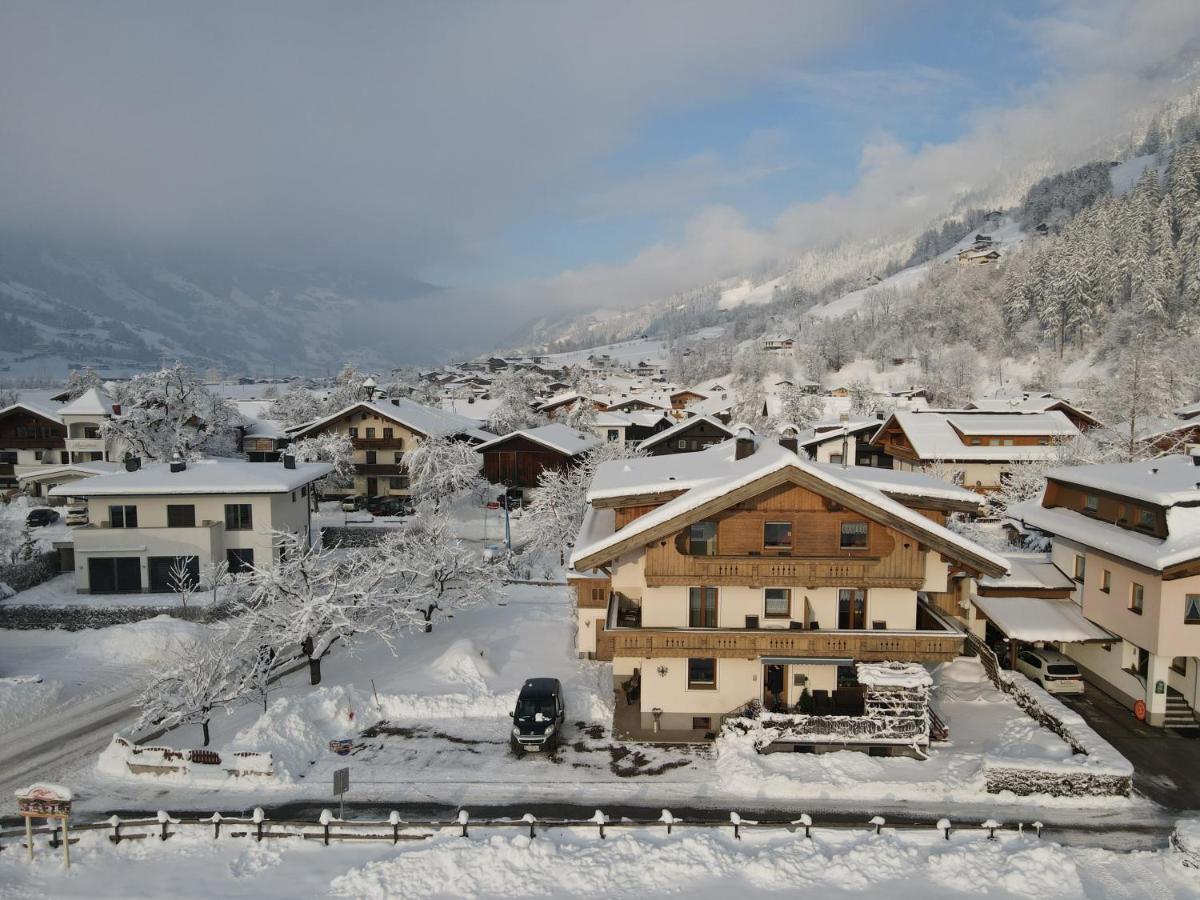 Ferienwohnungen Egger Mayrhofen Exterior foto