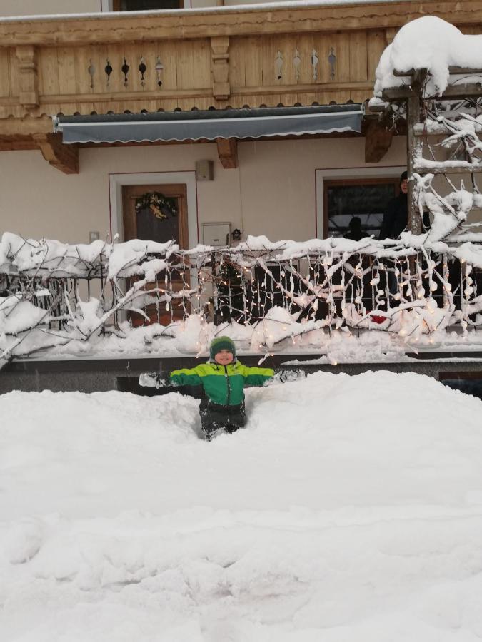 Ferienwohnungen Egger Mayrhofen Exterior foto